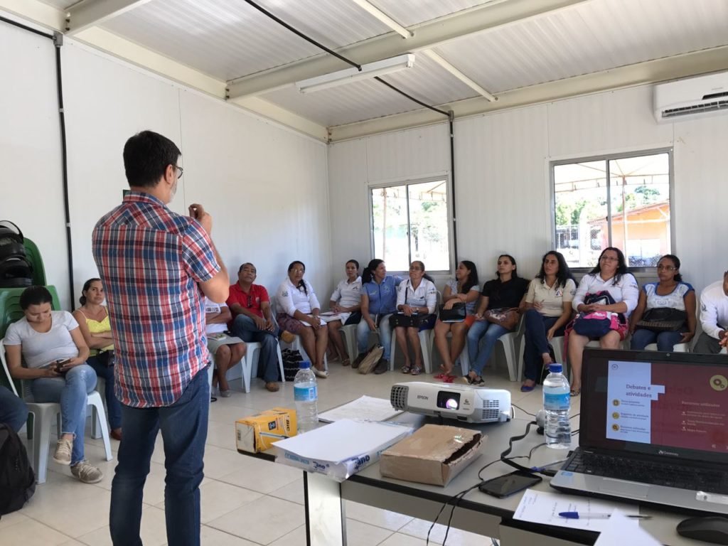 Semsa realiza 1ª Roda de Conversa sobre sífilis no Plenarinho da Câmara