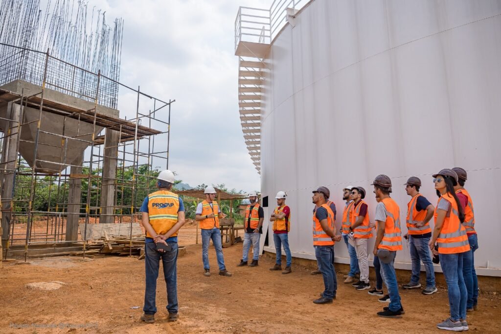 Alunos da Ufra visitam obra do PROSAP