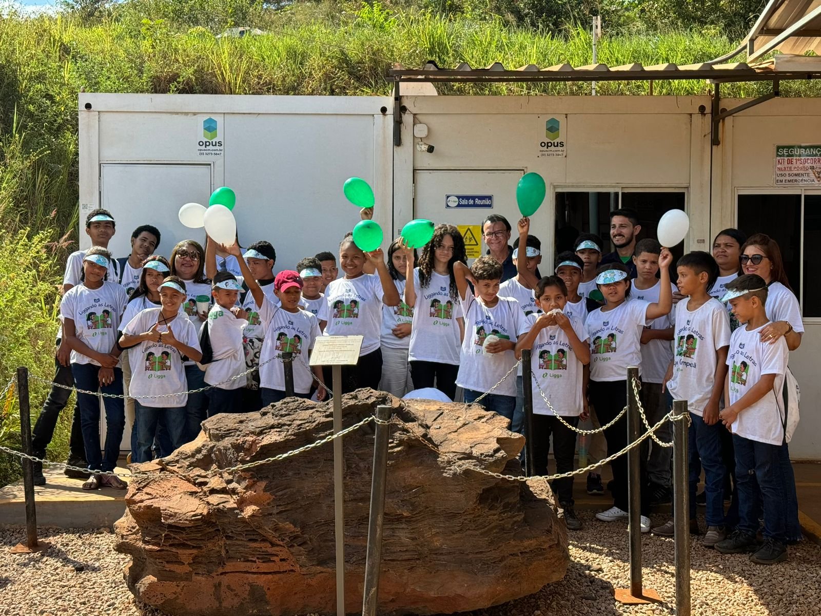 Mineradora Ligga inaugura viveiro de mudas