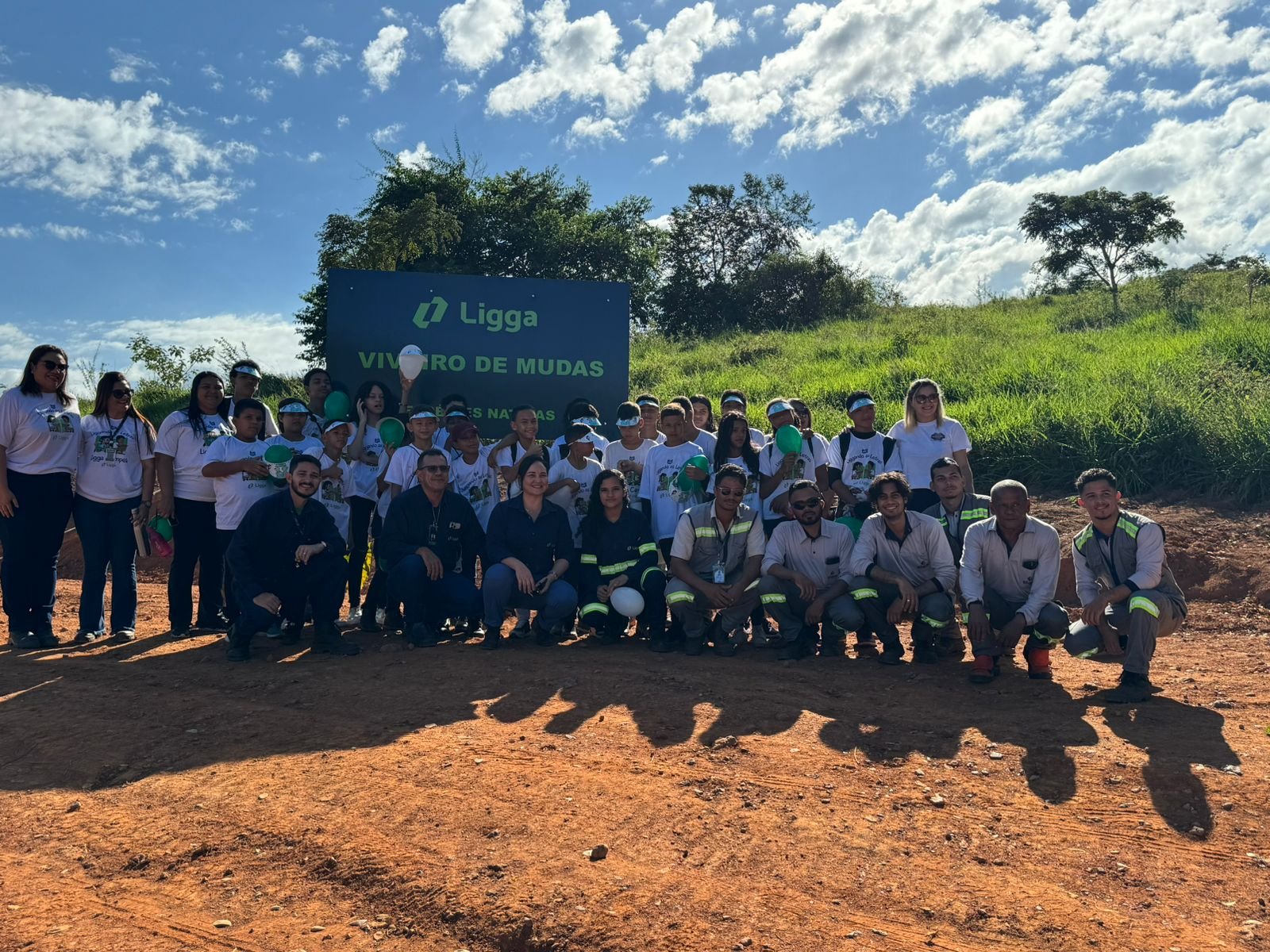 Mineradora Ligga inaugura viveiro de mudas