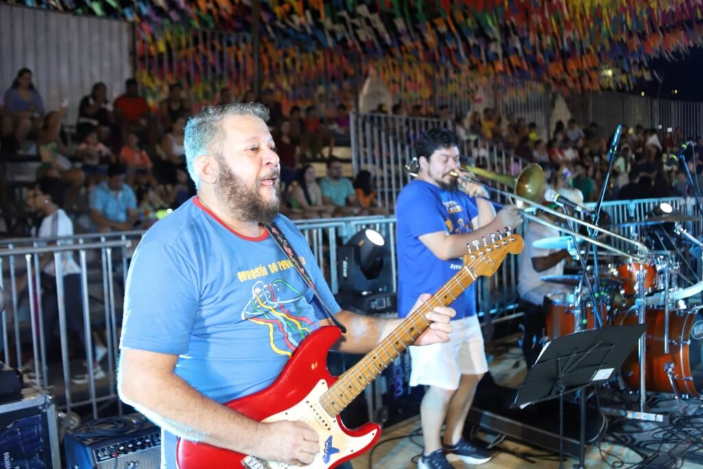 Primeira noite do Festival Jeca Tatu