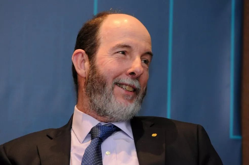 Salário mínimo: Armínio Fraga propõe congelamento