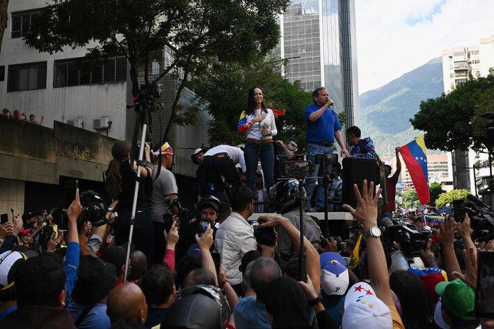 Eleições na Venezuela: farsa consolida poder de Maduro