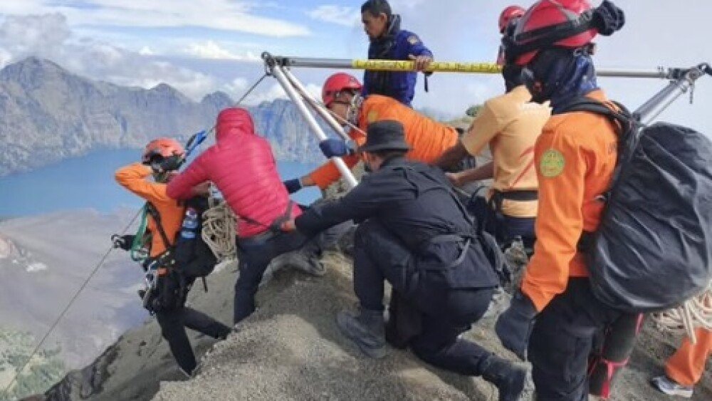 Resgate de Juliana no Rinjani mobiliza autoridades