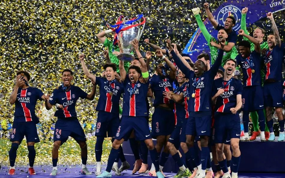 PSG conquista título e fortuna
