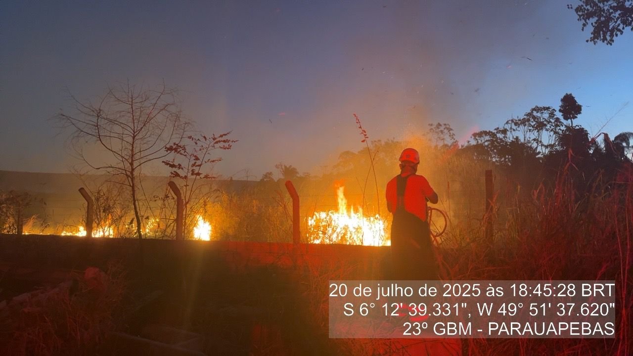 Incêndio em Parauapebas mobiliza força-tarefa