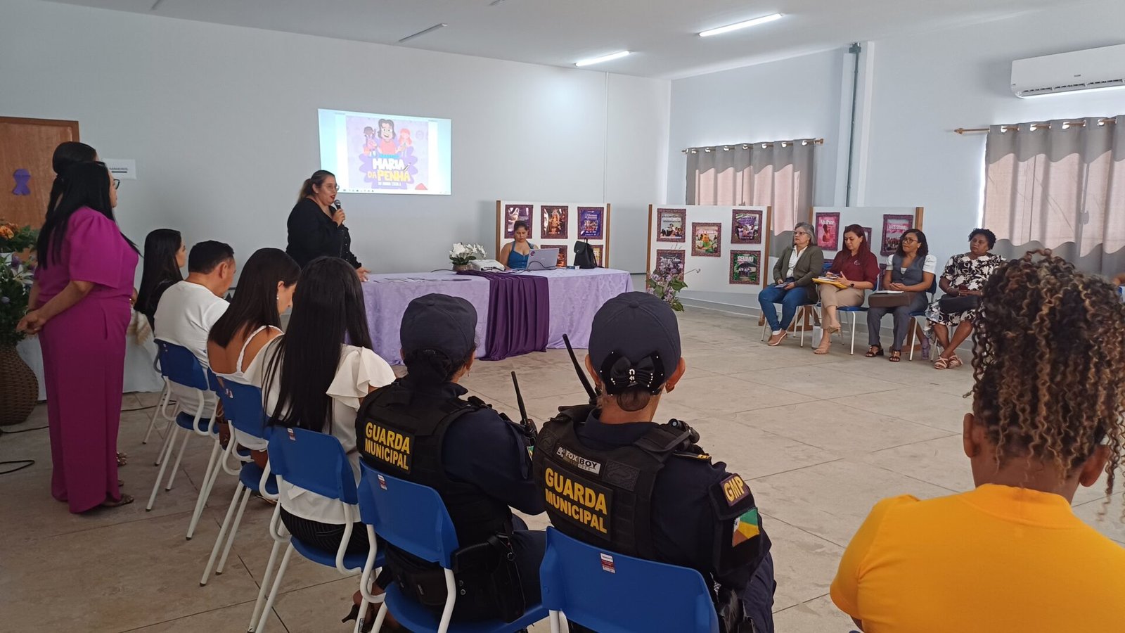 Maria da Penha na Minha Escola educa adolescentes
