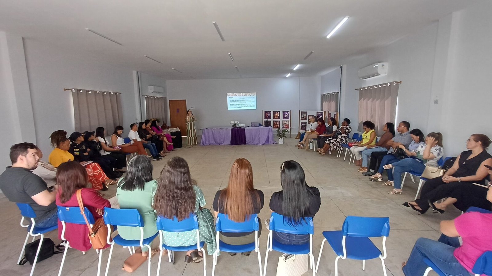 Maria da Penha na Minha Escola educa adolescentes