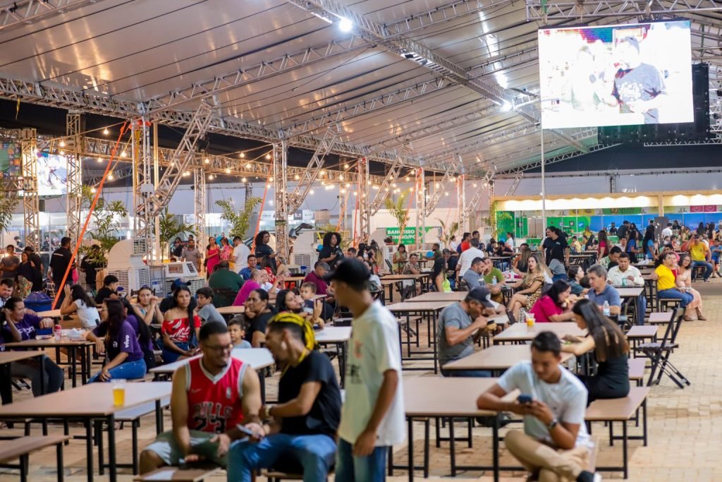 Joelma e Heitor Costa São Destaques na FENECAN 2025