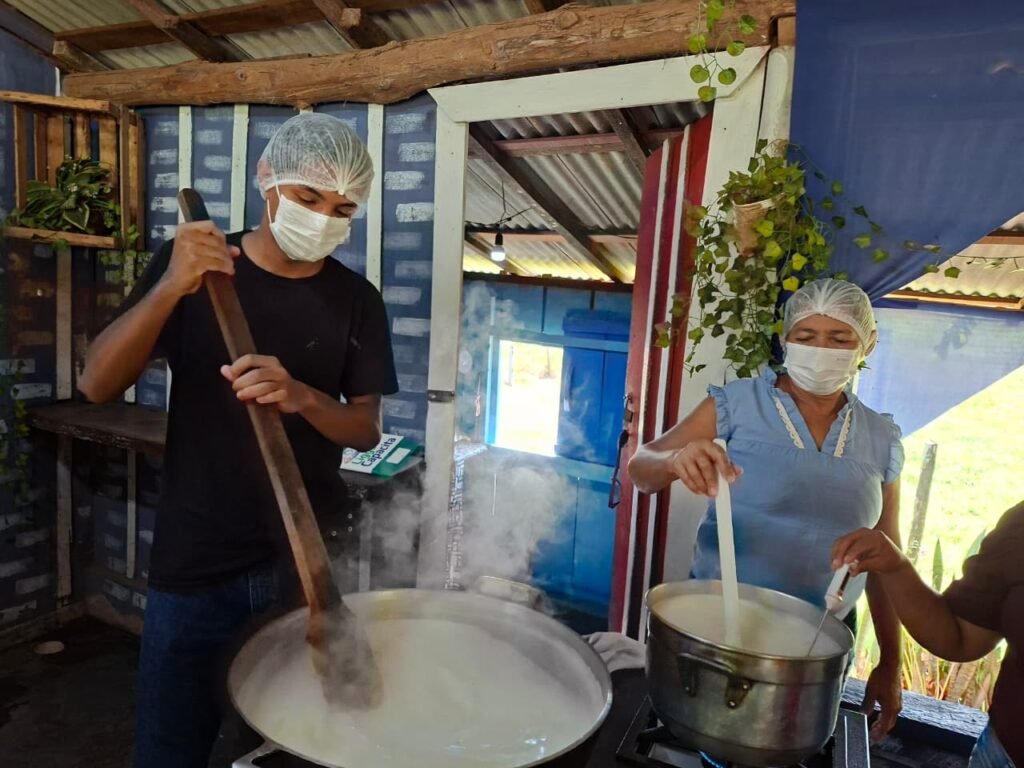 Curso da Ligga ensina produtores a lucrar com derivados do leite