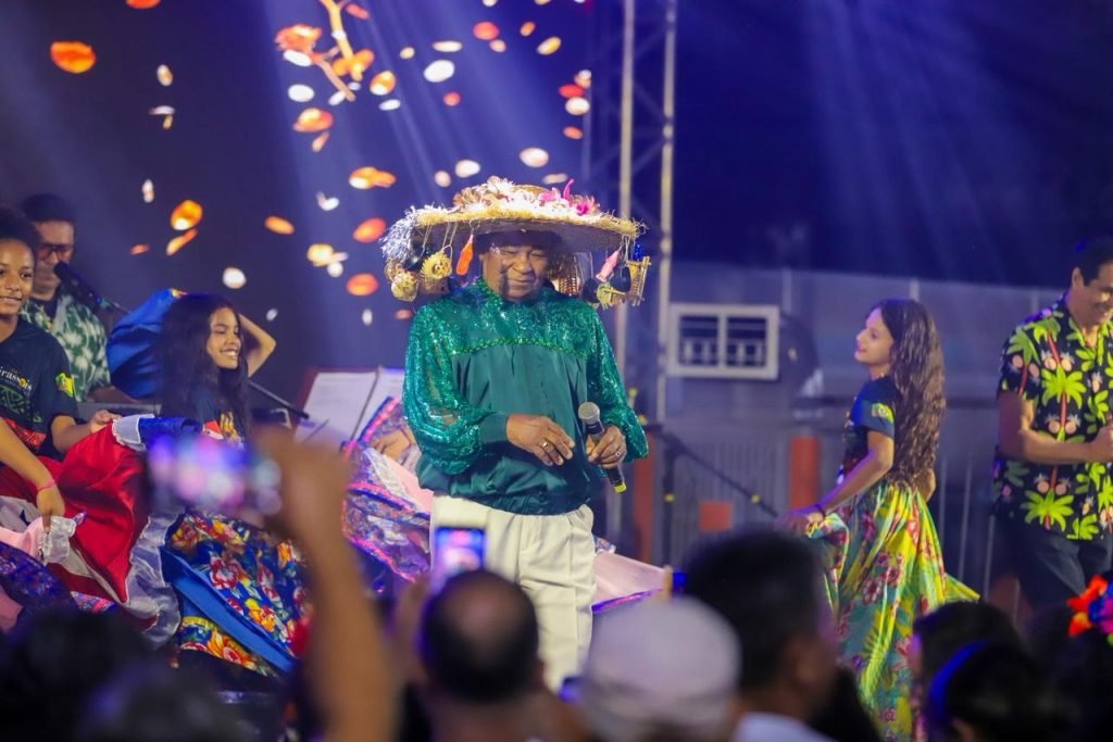 Pinduca, o Rei do Carimbó, Incendeia o FLACC 2025 em Canaã dos Carajás